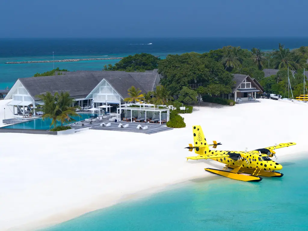 Four Seasons Resort Maldives at Landaa Giraavaru